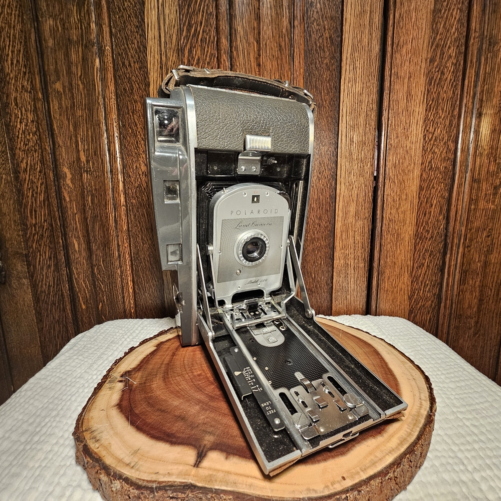 Polaroid Vintage Camera - Model 150